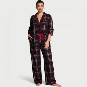Victoria’s Secret Flannel Pajamas Set